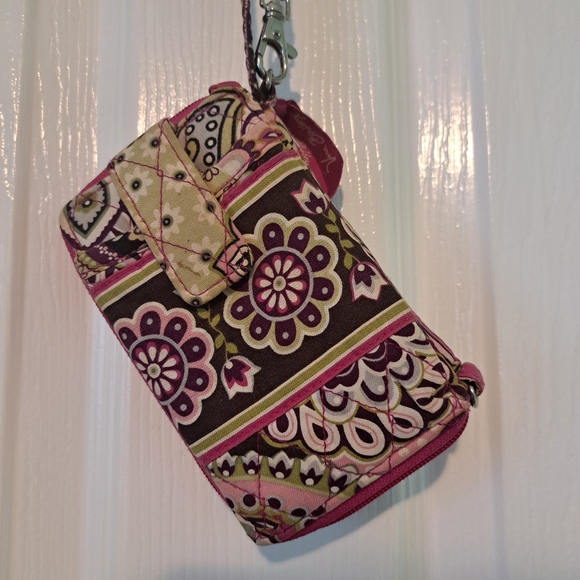 Vera Bradley Very Berry Paisley Carry It All Wristlet - Picture 2 of 6